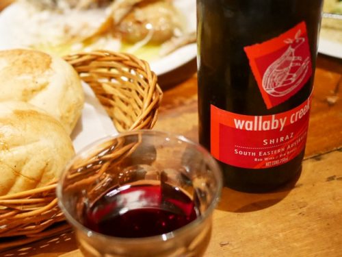 オーストラリアのワイナリーが作った赤ワイン「ワラビー・クリーク･シラーズ」
