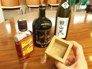 【「ミズナラ枡」はウイスキー以外もアリなのか？】日本酒、焼酎、ラム酒の新しい飲み方のトビラが開き枡？