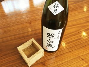 日本酒とミズナラ枡