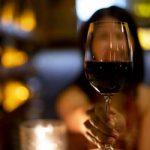 酒造メーカー痛撃…フランスワイン3億リットルが消毒液に